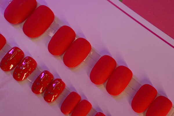 Matte Press on nails Red Matte