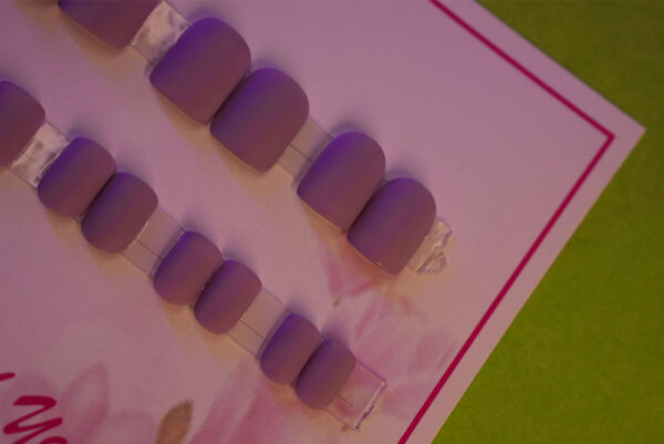 Matte Press on nails purple Matte